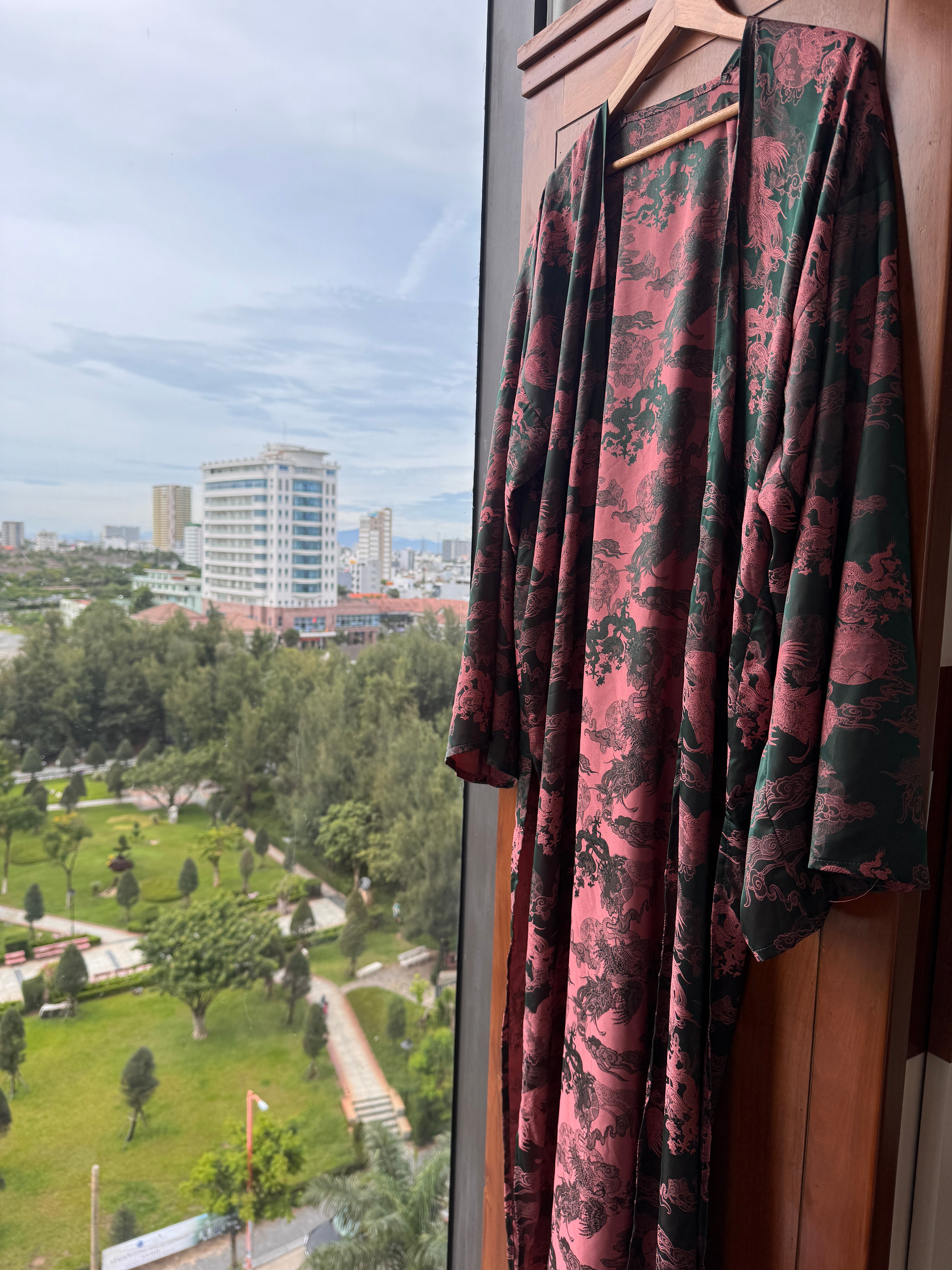 Unisex Dancing Dragon Long Kimono (Forest Pink)