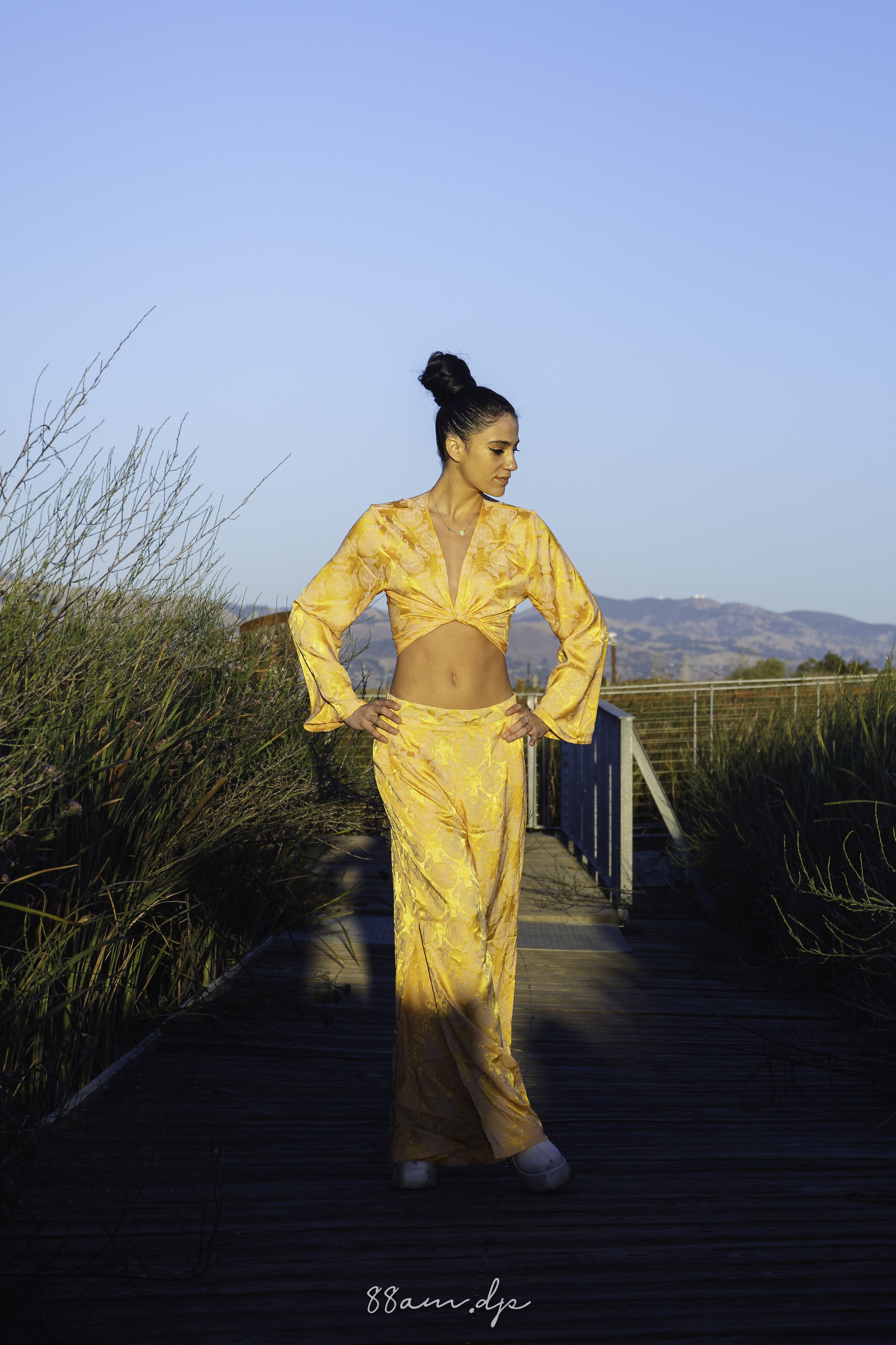 Sunrise Empress Silk Set