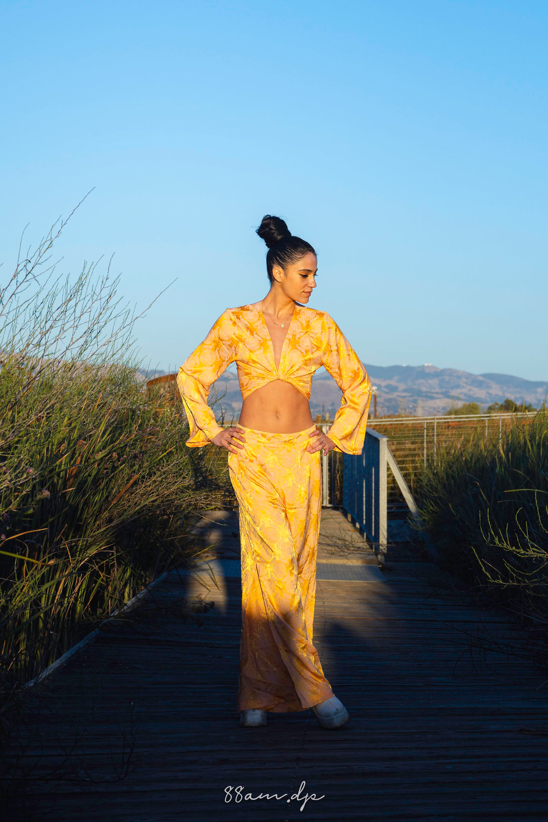 Sunrise Empress Silk Set