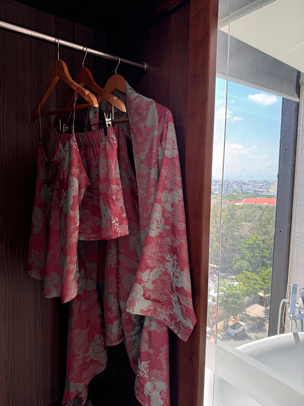 Dancing Dragon Sleeper Silk Set (Peony Pink)