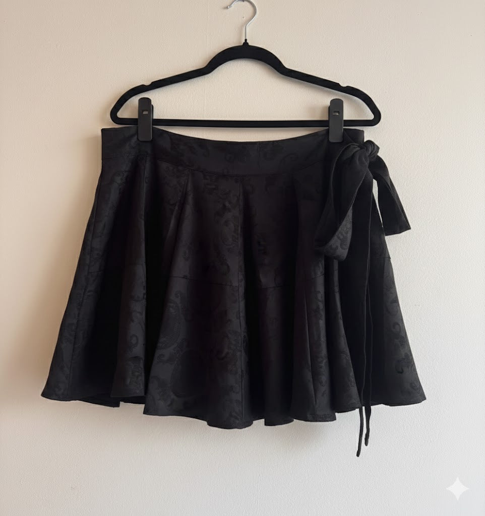 Barcelona Silk Set in Imperial Black Destiny